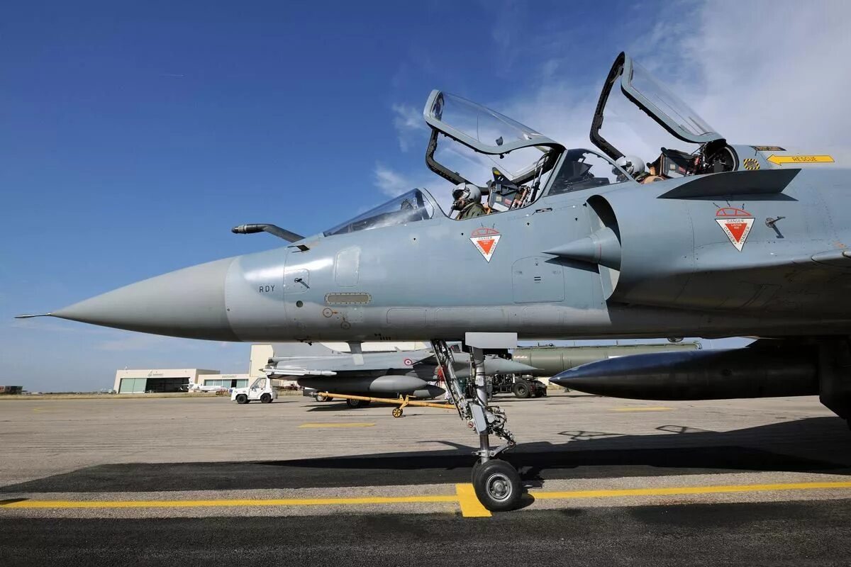 Mirage 2000c. Дассо мираж 2000. dassault aviation mirage 2000n. mirage 2000-5b. mirage 2000 самолет.
