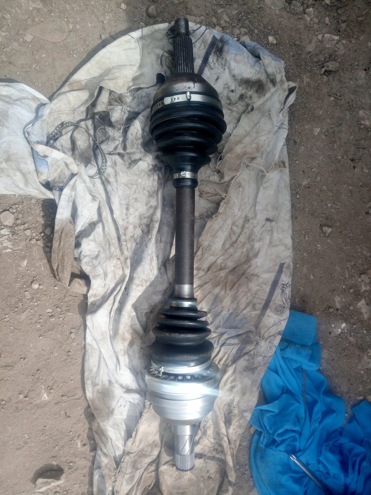 Гранат наружный ваз 2112. Гранаты на ваз 2112. Граната лада 2112. Ваз 2112 гранат. Наружная граната ваз 2112.