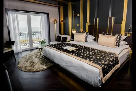 Rocks hotel