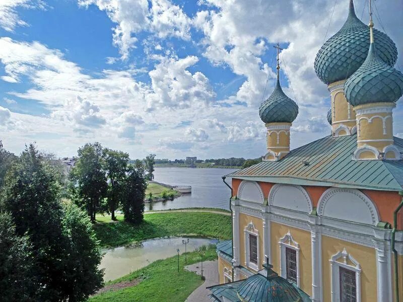 Углич фото города достопримечательности. Достопримечательности города золотого кольца России Углич. Доспремичательности город Углич. Достопримечательности Углича Ярославской области. Углич памятники Кремля.