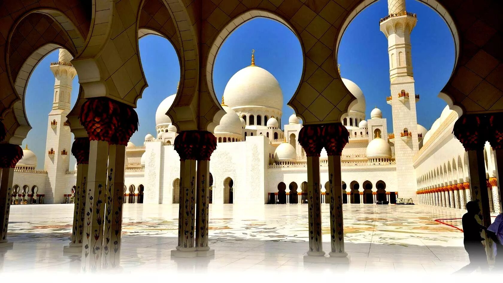 Двор халифа. Мечеть шейха зайда абу-даби. купола мечети шейха зайда. дворец халифа. абу даби замок шейха зайда.