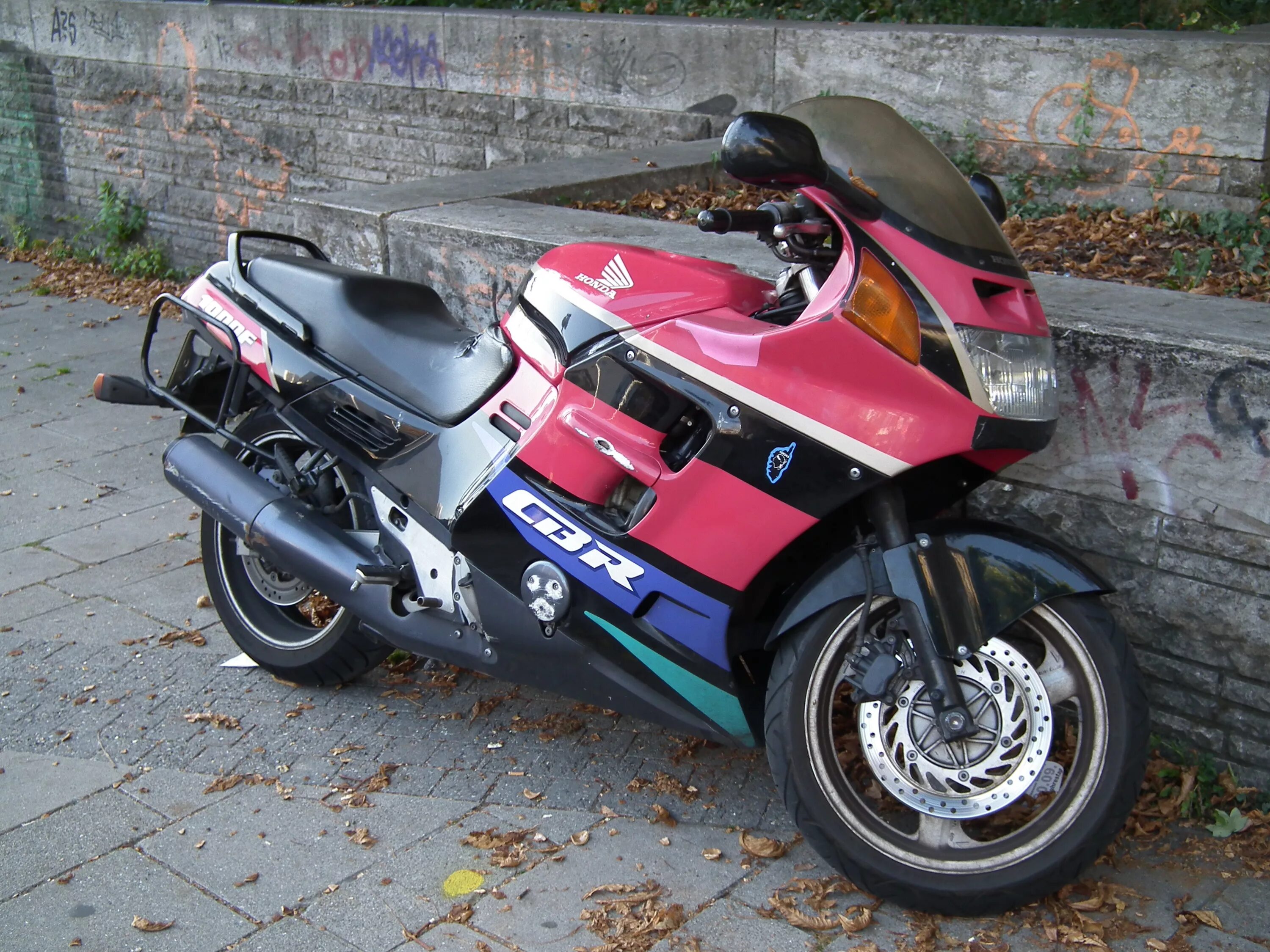 Honda 1000f. Honda CBR 1000f. Хонда CBR 1000 F. Honda CBR 1000f sc21. Honda CBR 1000f 1995.