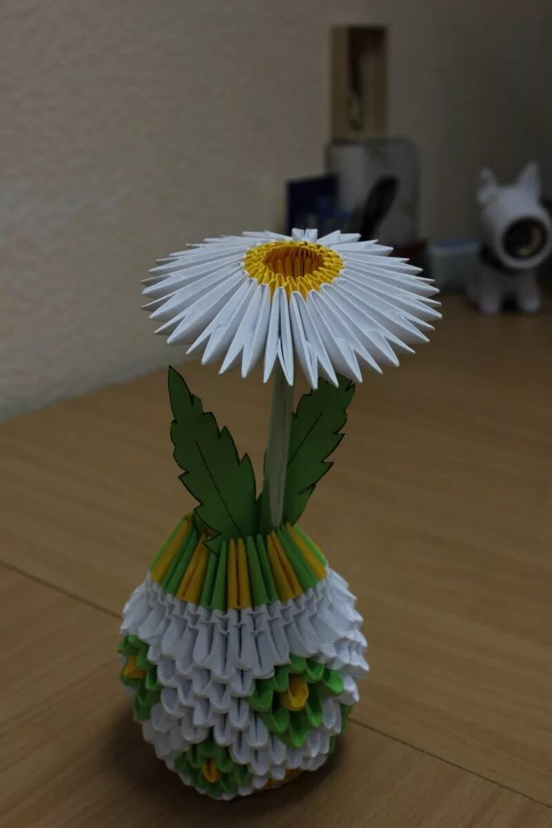Поделки из бумаги белой простая. Модульное оригами. поделки из модулей. ваза с цветами из модулей. модульное оригами вазы.