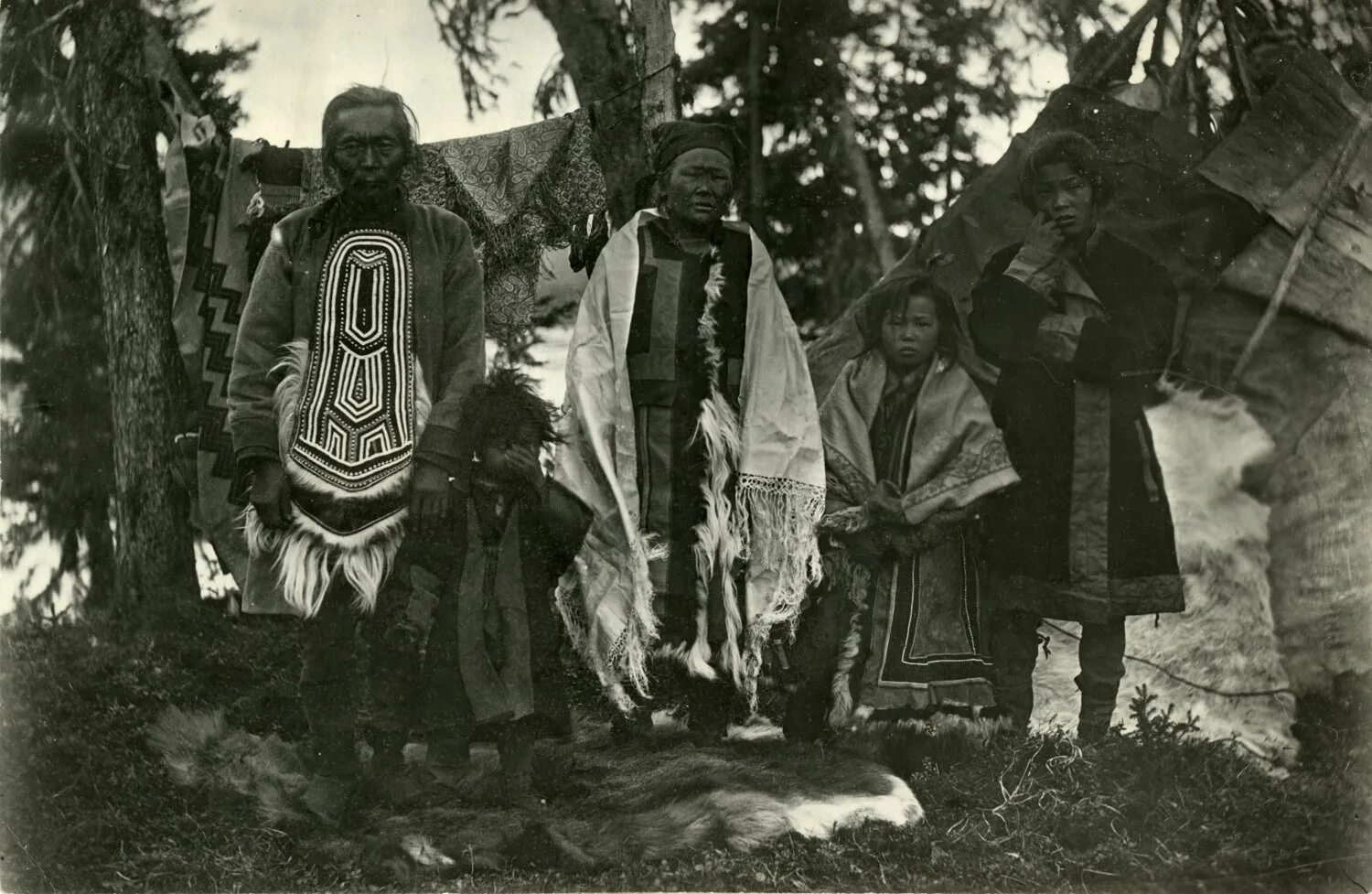 Эвенки коренные народы. Эвенки 1888г. Эвенки 1924 тунгусы. Эвенки Восточной Сибири.