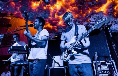 Alt j