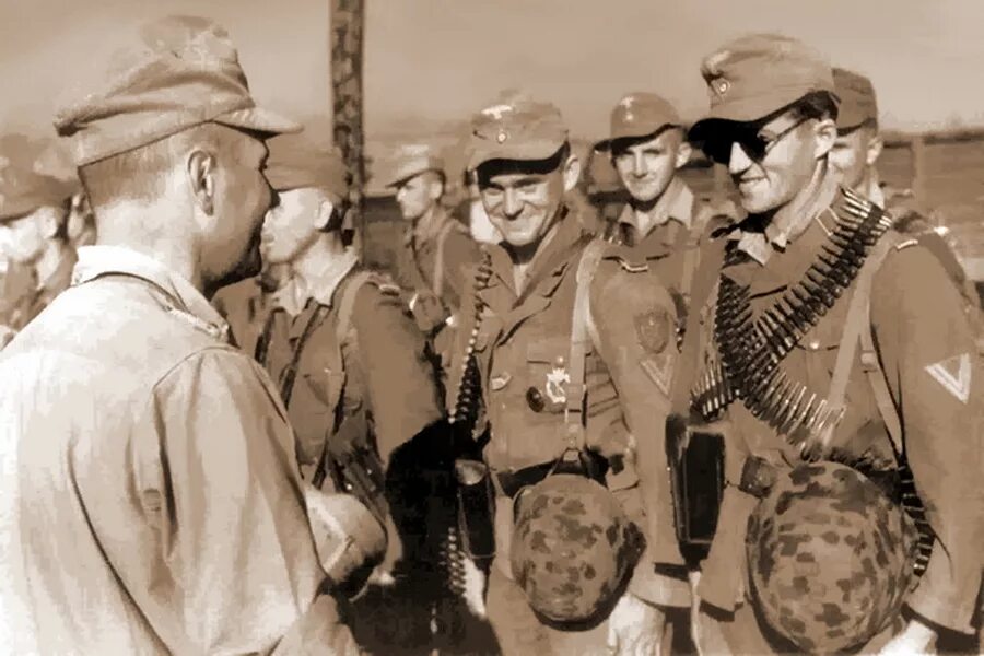 Немец диверсант. Диверсанты бранденбург 800. солдаты бранденбург 800. спецназ бранденбург 800. дивизия сс бранденбург 800.