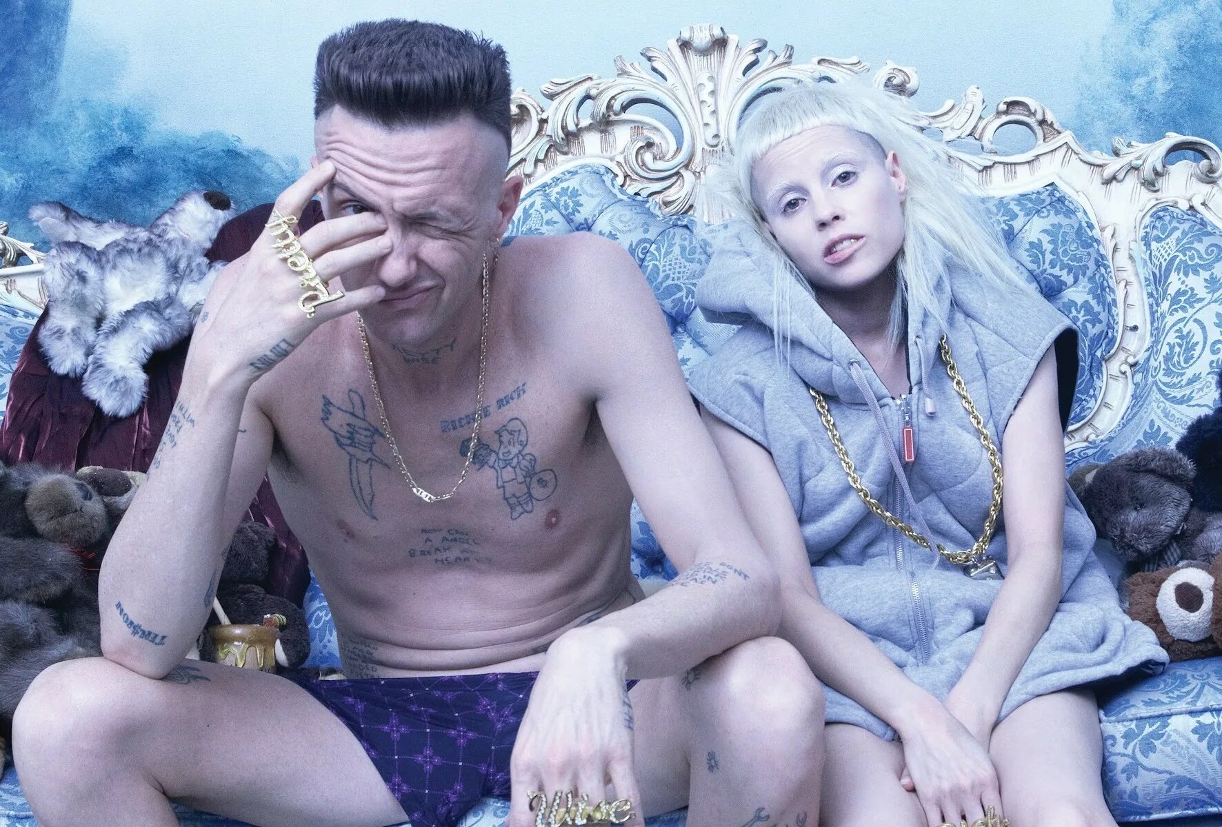 Группа die antwoord. Йоланди Фиссер. Группа die antwoord 2020. Dieantword 2010. Йоланди и ниндзя