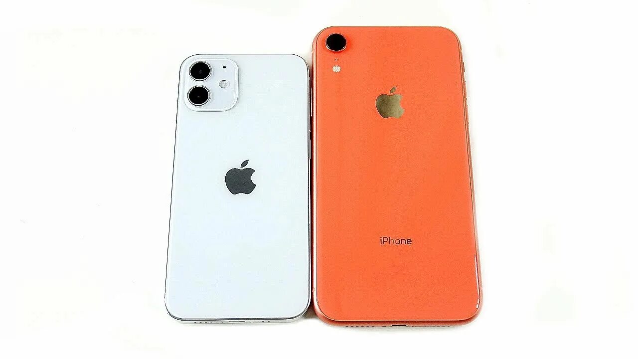 13 хр. Iphone 12 Mini и XR. Iphone 12 Mini vs XR. Iphone XR И iphone 12. Iphone 12 vs 12 Mini.