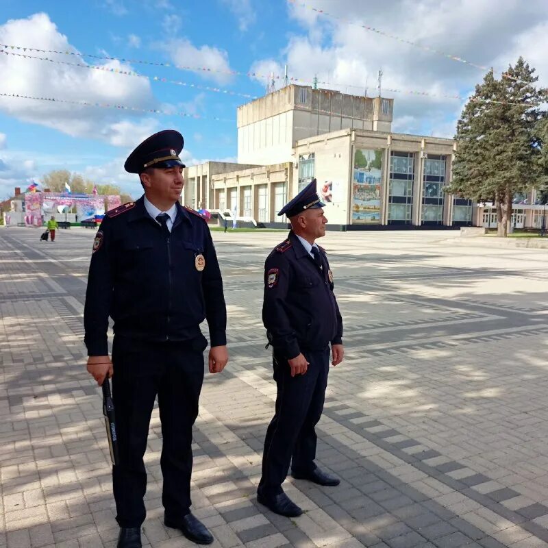 Омвд по ленинградскому району. Омвд по ленинградскому району. Донецкаяаеадемия транспорта факультеты. Отдел мвд по ленинградскому району. Омвд по ленинградскому району.