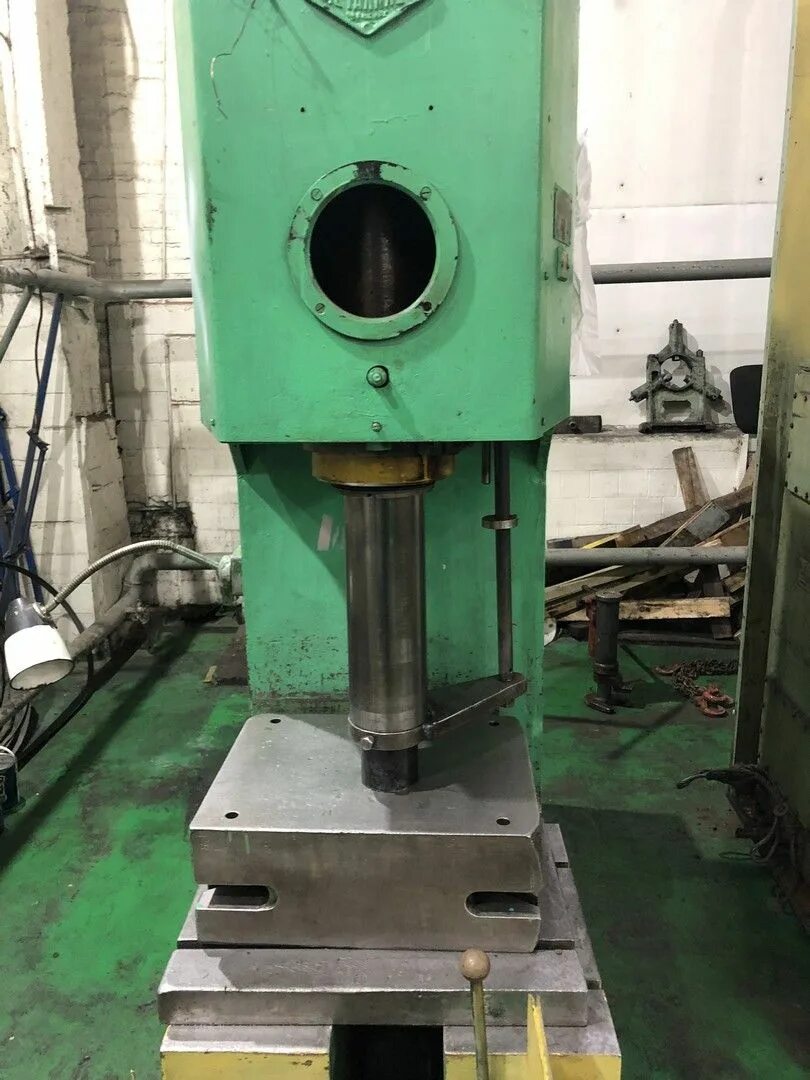 Гидравлический пресс п63в3. Продам гидравлический. Листогиб yangli. Станок пресс гидравлический п6328б. Гидравлические цилиндры parker.