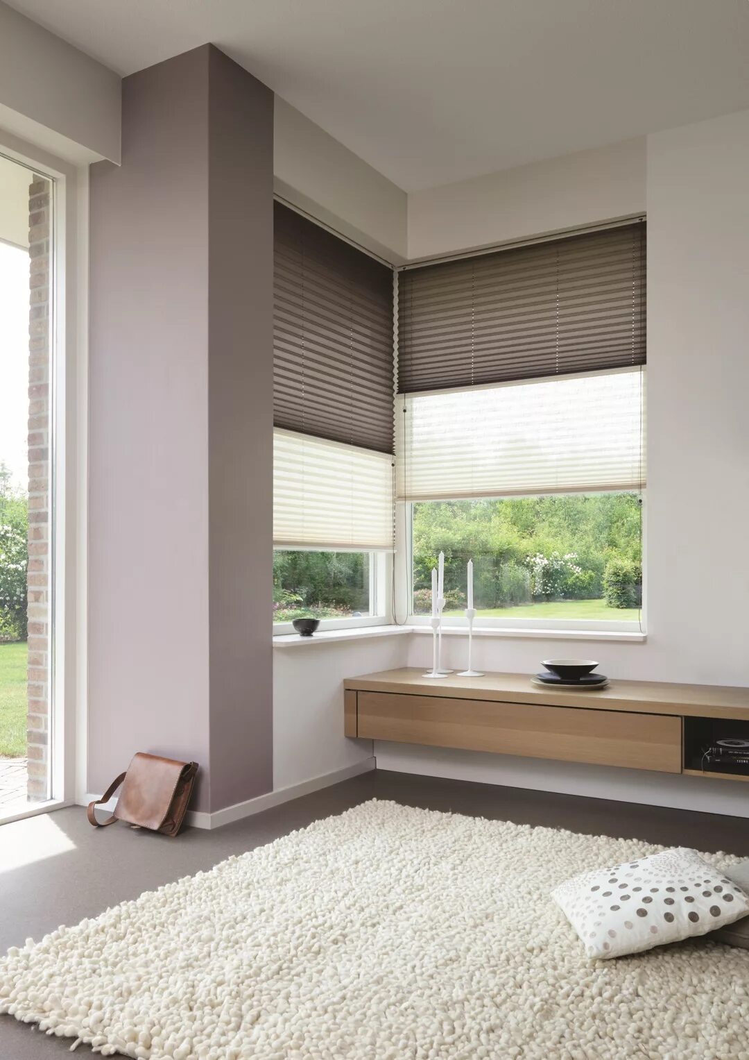 Hunter Douglas жалюзи плиссе. Плиссе день ночь. Verosol рулонные шторы. Двойные шторы плиссе «день-ночь». Шторка на бок