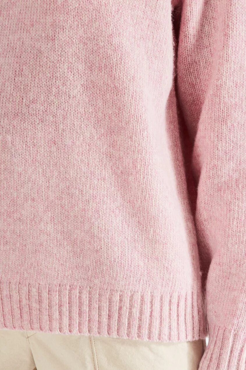 Розовый шерстяной свитер. Розовая шерстяная кофта. Свитер светло розового цвета. Песни розовый свитер