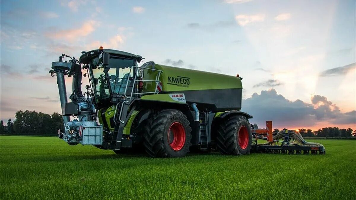 Иди трактор. Трактор claas xerion 5000 комбайн. claas saddle trac. комбайн claas xerion 760. claas xerion 12.650 trac.