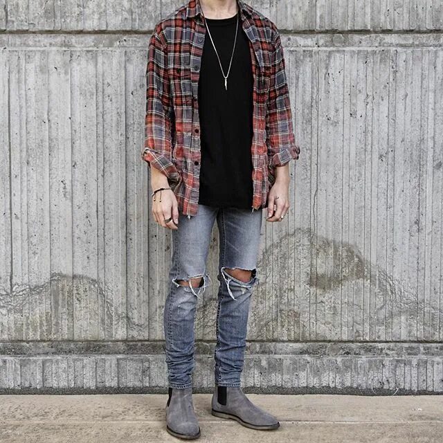 Мужской стиль гранж 2022. Бунтарский стиль мужской. Софт грандж парень. Бунтарский стиль мужской. Гранж стиль парни.