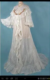 Викторианская эпоха эстетика. К чему снится выбрасывать одежду. Средневековые наряды эстетика. К чему снится старое платье. Тёмная шатенка в старомодном платье.