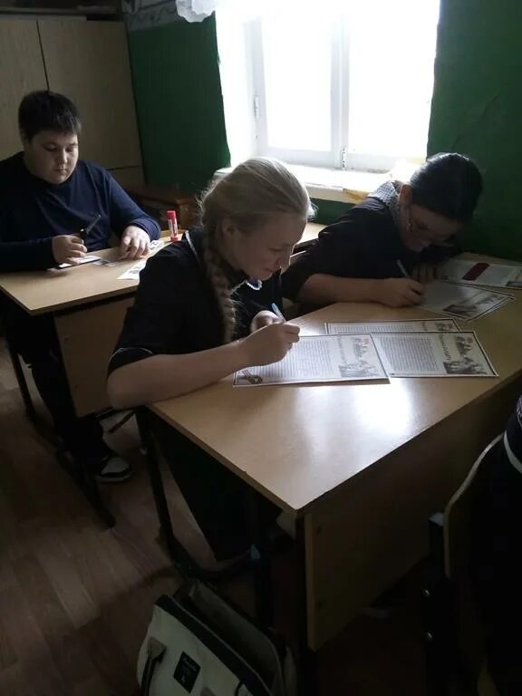 Schools ryazangov. Ученики в школе. Акция письмо солдату в школе. Акция в школе добрые письма. Всероссийская акция добрые письма для школьников.