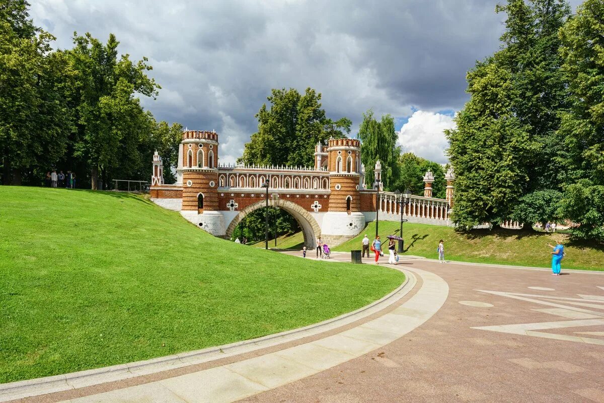 Парк царицыно в москве история. Царицыно музей-заповедник. Парк заповедник Царицыно в Москве. Музей усадьба Царицыно. Парковый ансамбль Царицыно.