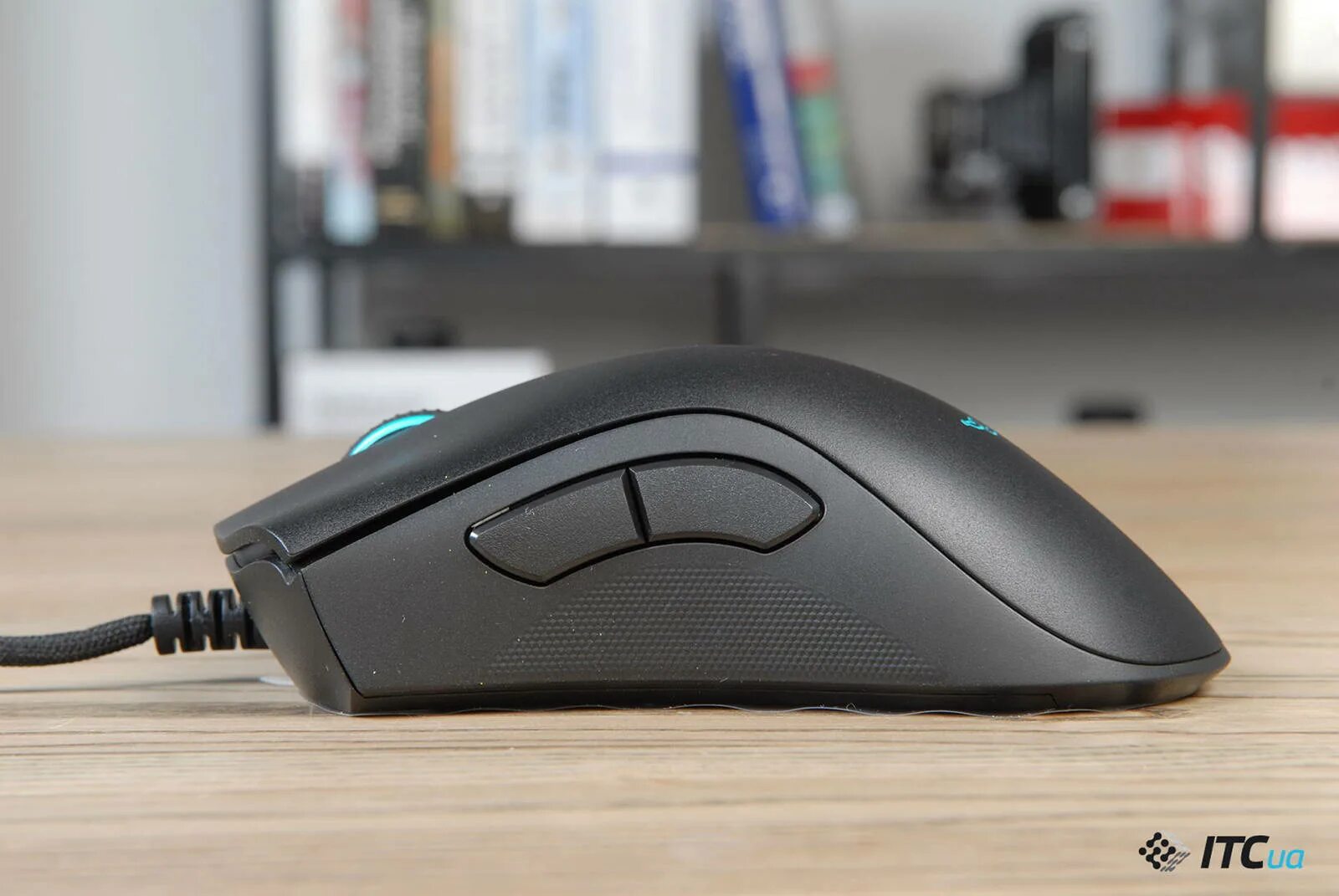 Мышь deathadder v2. Razer deathadder v2. deathadder 2. deathadder v2 left.