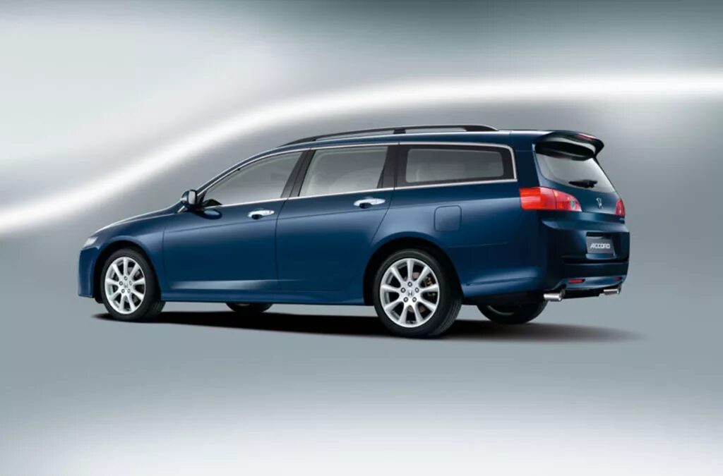 Honda accord tourer 2009. Honda accord 2011 tourer. Honda accord station wagon. Honda accord универсал 2008. Хонда универсалы фото.