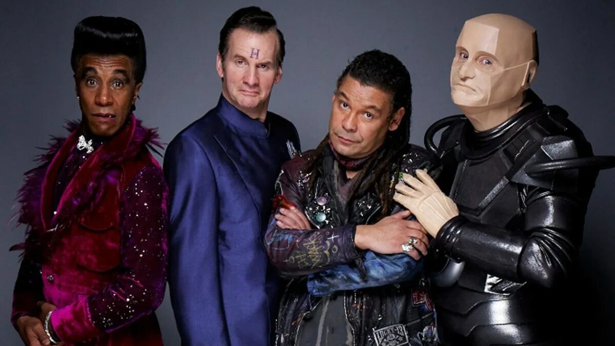 Red dwarf. Red dwarf. Красный карлик человек. Red dwarf. Красный карлик детройта.