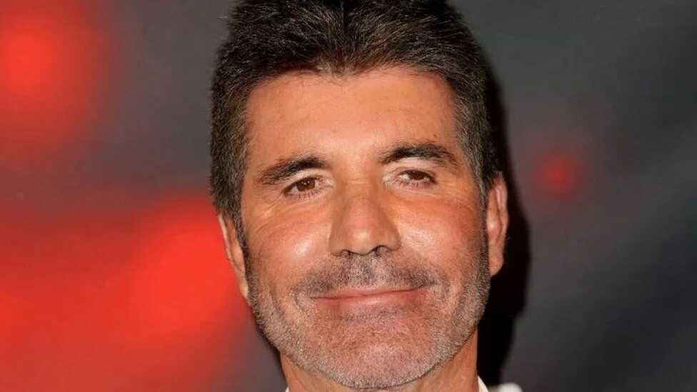 Simon cowell. Саймон Коуэлл. Саймон Коуэлл 2004. Саймон Коуэлл фото. Саймон Коуэлл в жюри.