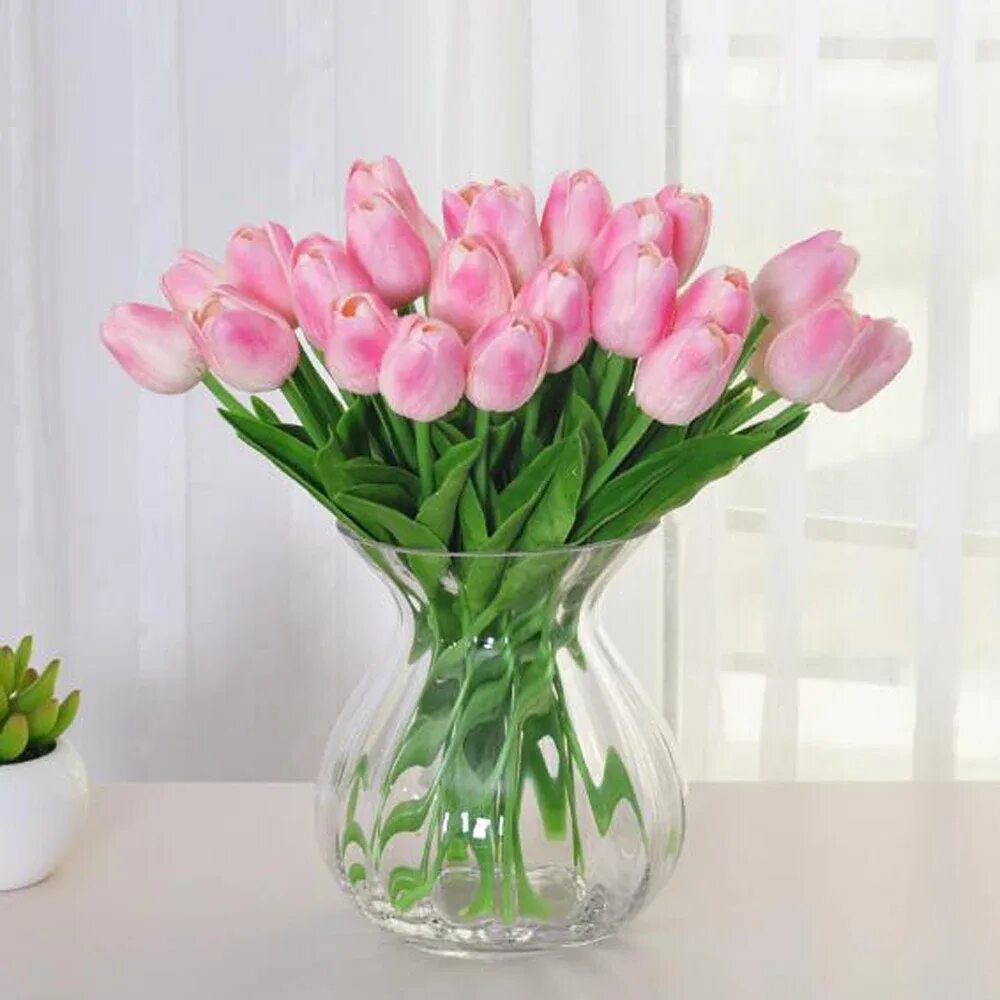 натюрморт ваза с цветами. весенние цветы в вазе. весенние цветы v vaze. тюльпаны в вазе. тюльпаны в вазе.