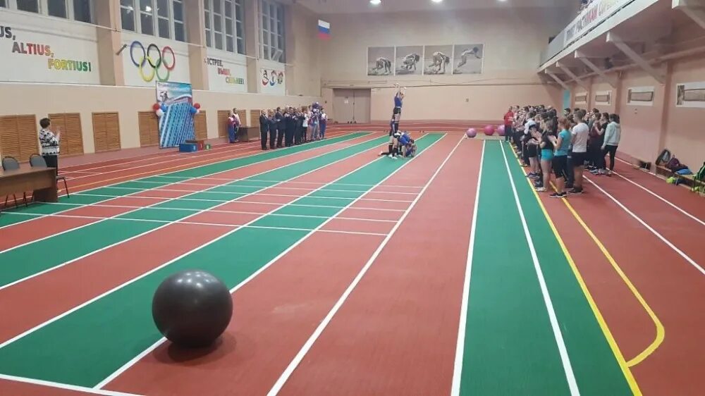 Спортивная школа железногорск красноярский край. Дюсш железногорск красноярский. спортивная школа номер 1 лениногорск легкоатлетический манеж. спортивная школа 1 железногорск красноярский край. спортивная школа железногорск.