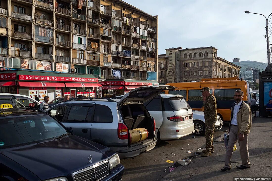 Того в здании никого не