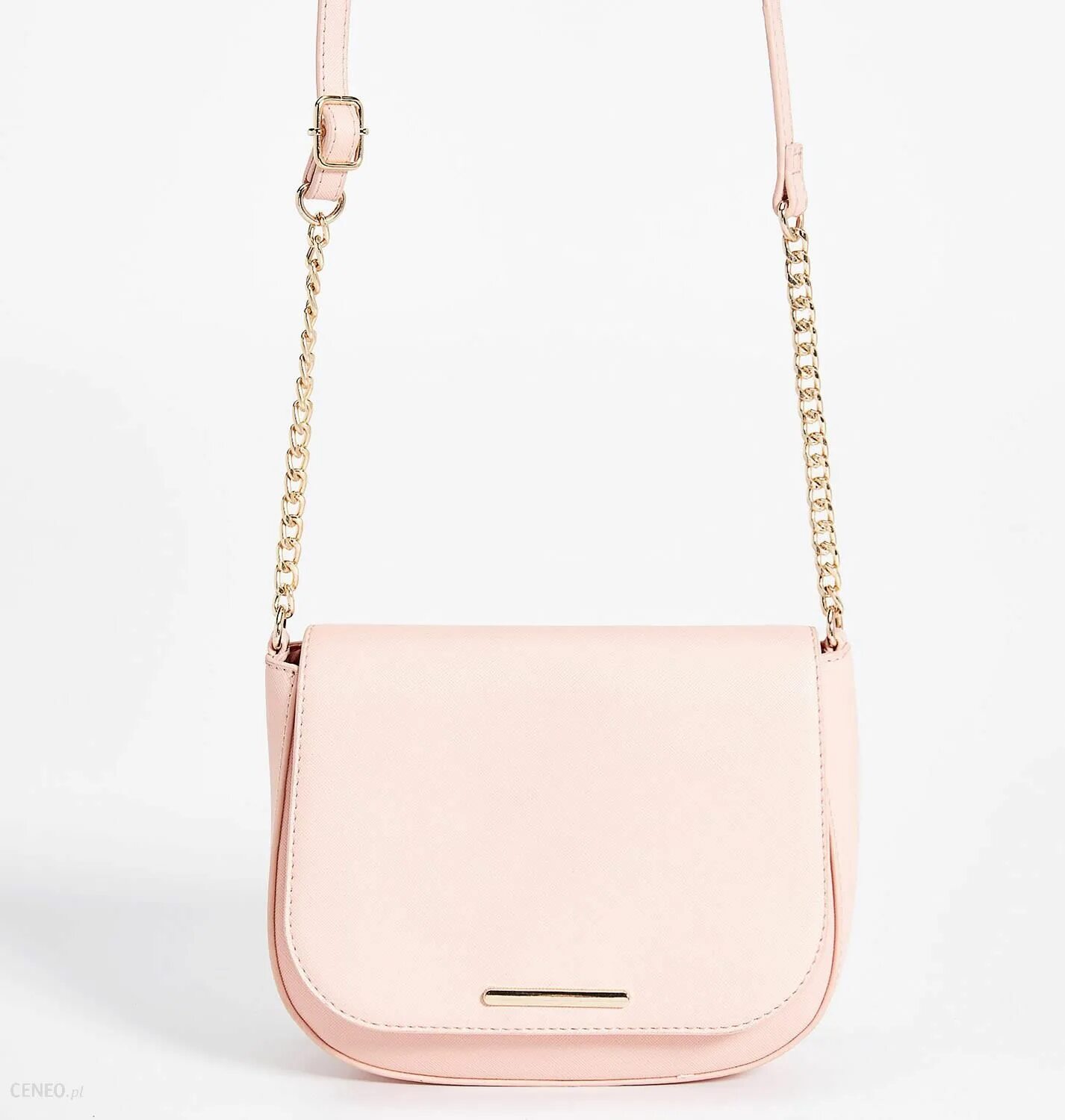 Розовая сумка через плечо. Сумка DKNY пудровая. Сумка Sinsay бежевая. Sinsay сумка через плечо. Guess женская сумка пудровая через плечо.