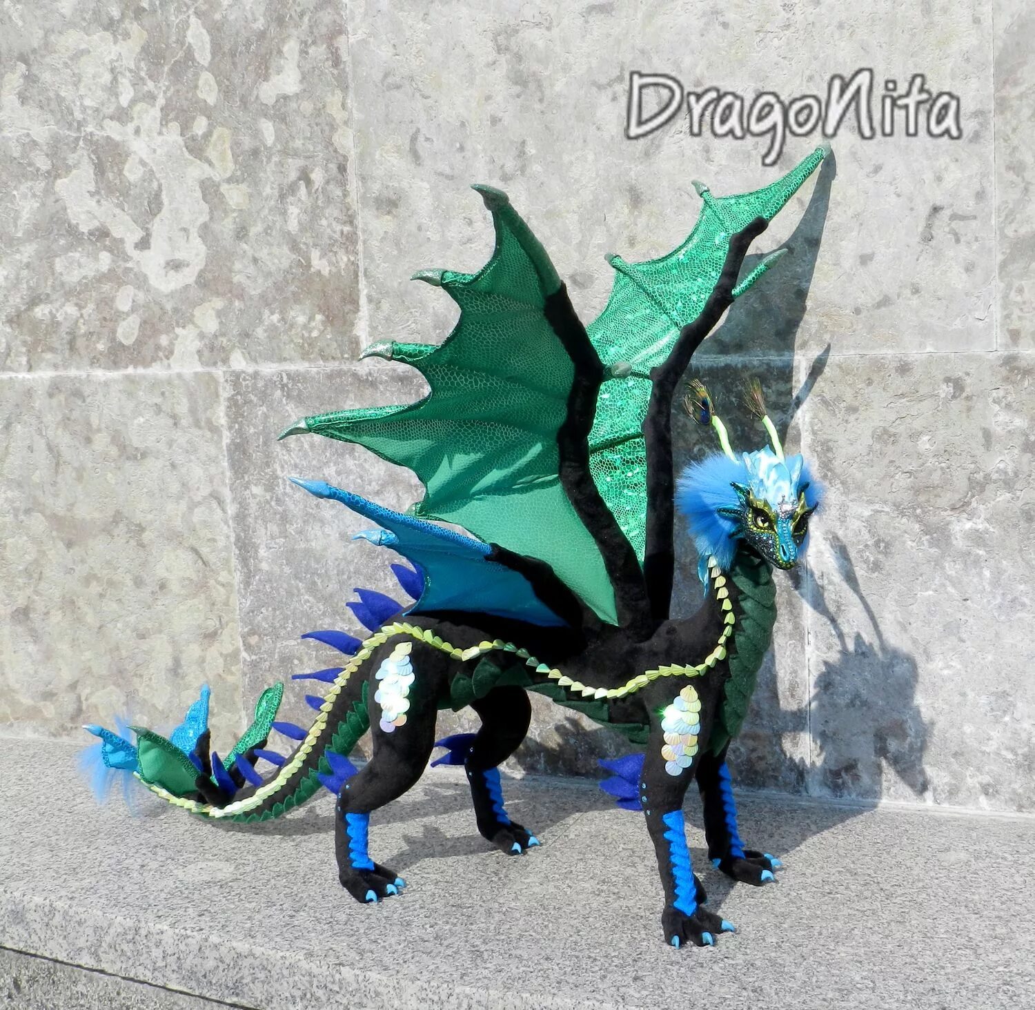 Дракон в смешанной технике авторская игрушка. Дракон горбаш. Ручной дракон. Мягкая игрушка "дракон". Игрушка дракон ручной работы.