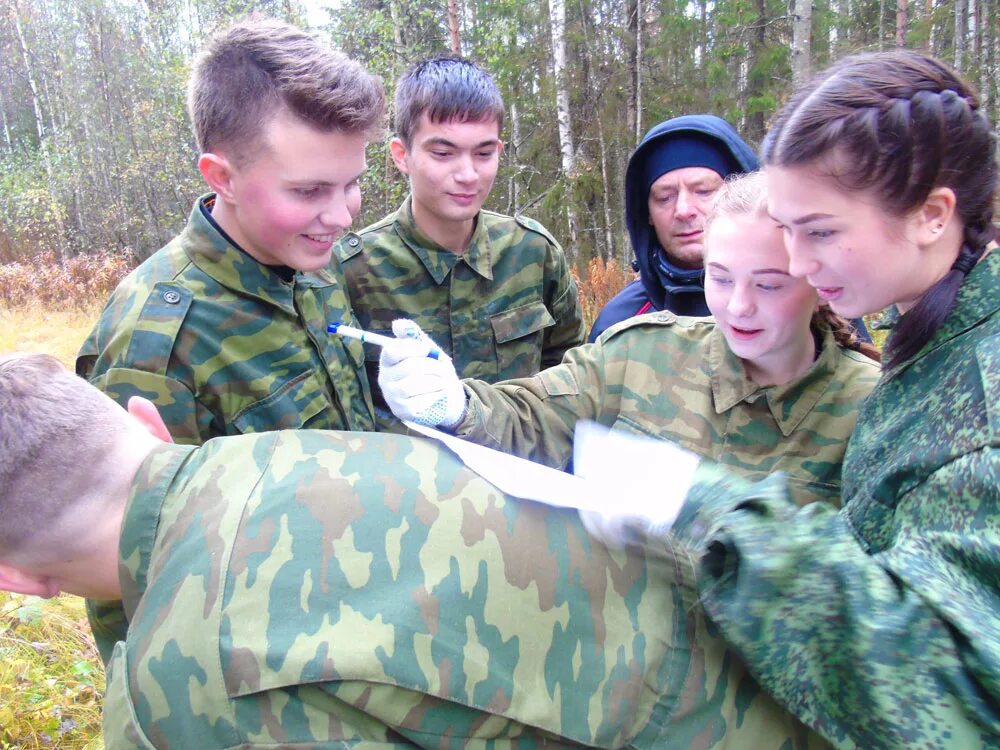 Общевойсковая грамотность зарница вопросы. Абрамов Зарница. Зарница пленные. Зарница (игра). Военизированная игра Зарница.