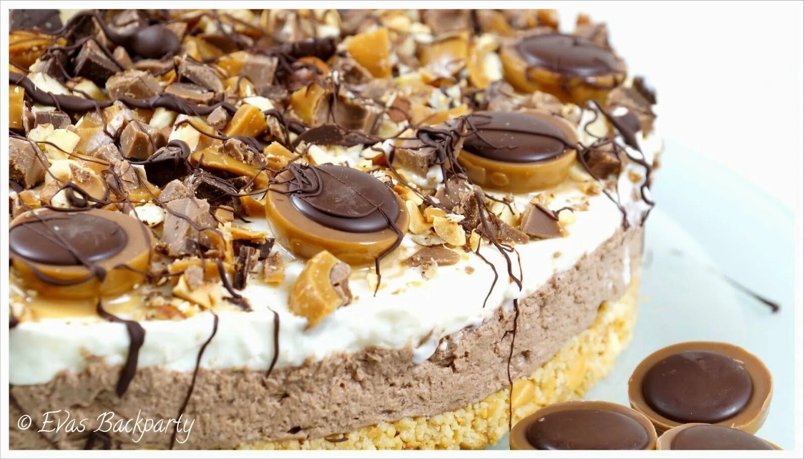 Торт тоффи. Торт toffifee. украсить торт тоффифи. торт ириска.