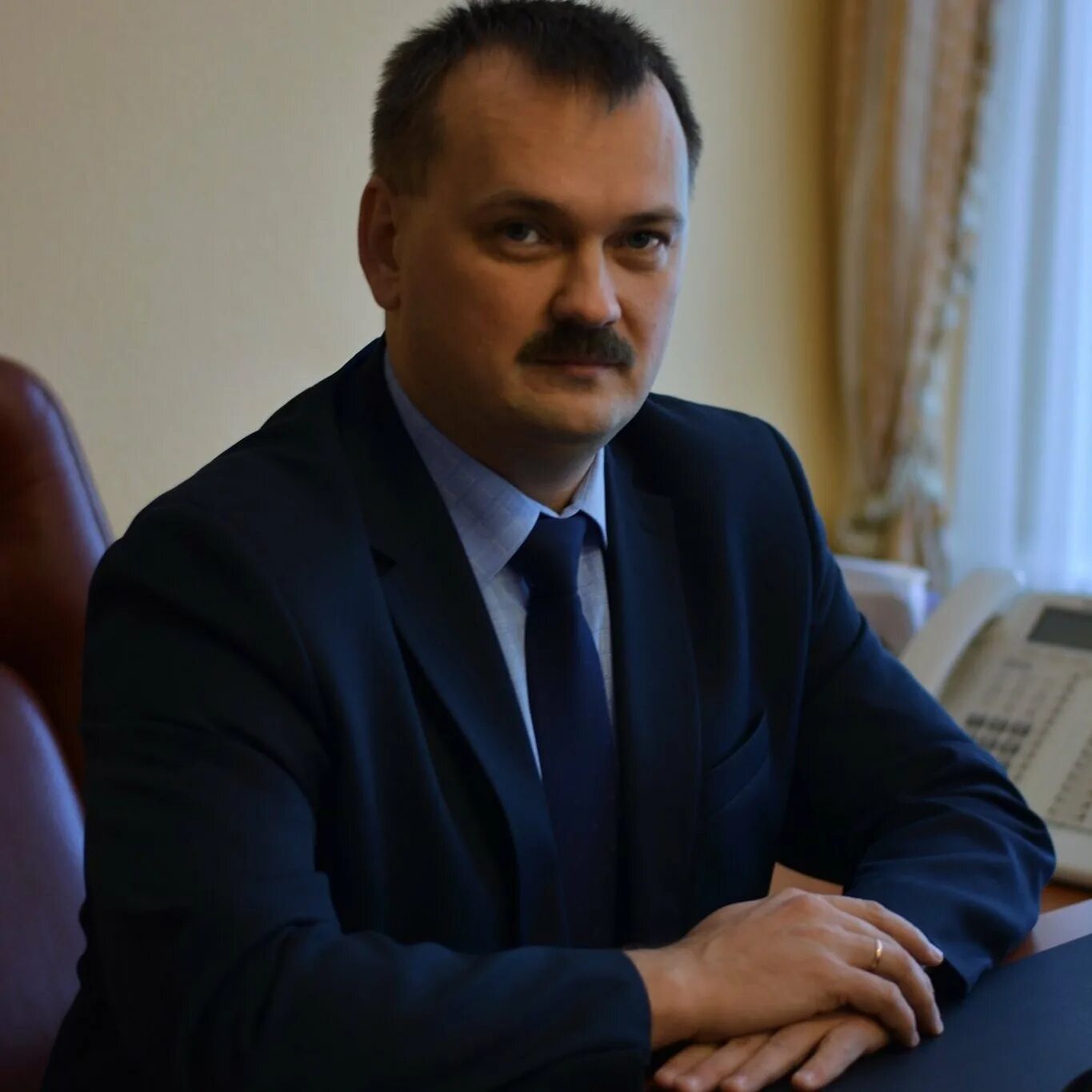 главы районов ижевска. глава индустриального района ижевск. девяткин ижевск администрация. утробин глава устиновского района. глава октябрьского района ижевска.