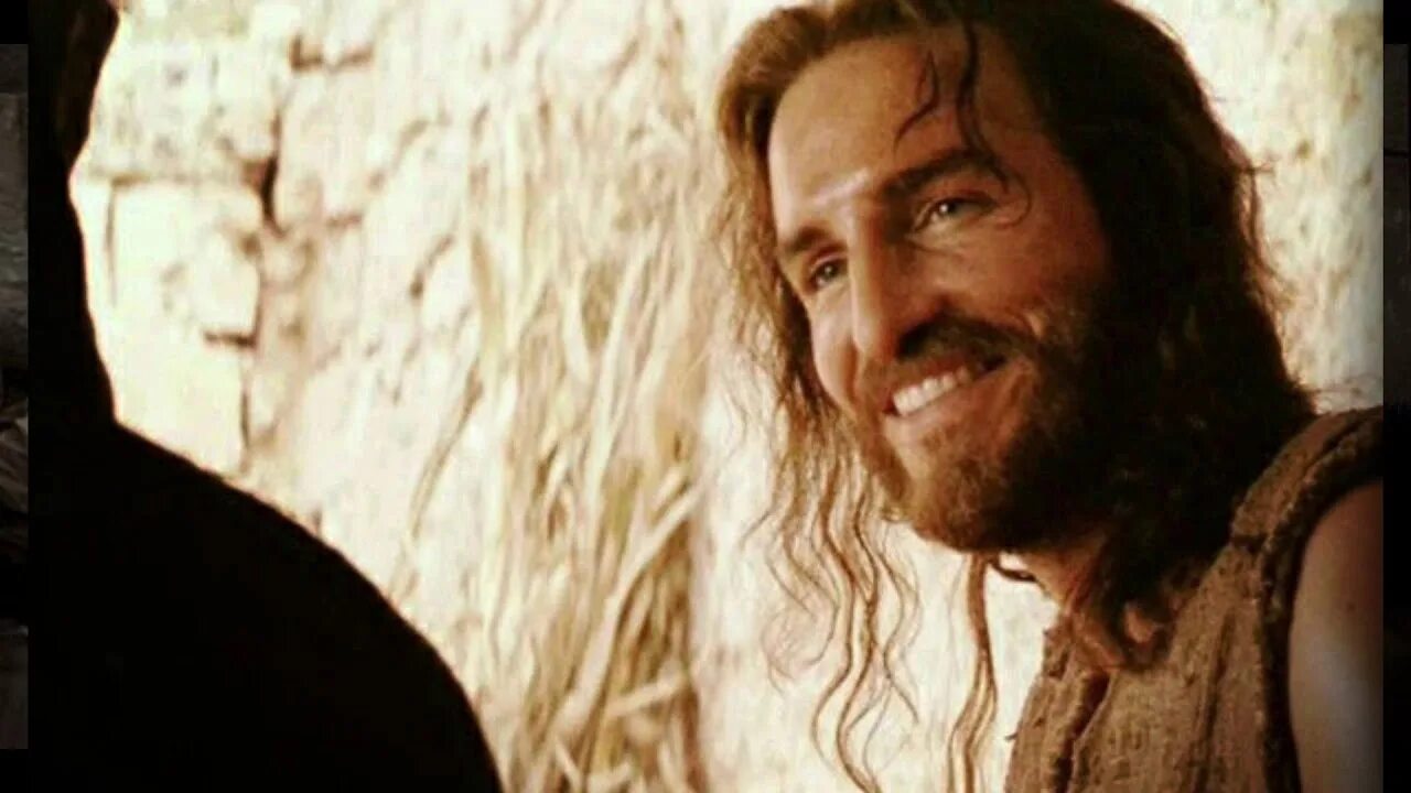 Страсти христовы это. Джим Кэвизел страсти Христовы. Джим Кэвизел в роли Иисуса. Мэл Гибсон страсти Христовы.