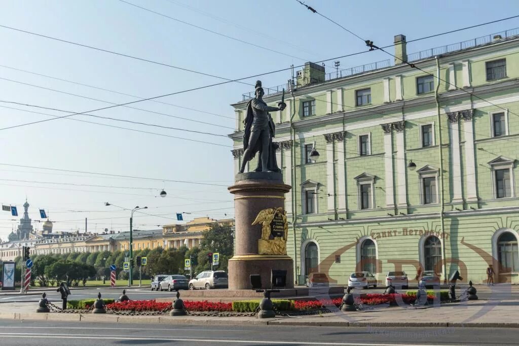 Суворовская пл. Площадь Суворова Санкт-Петербург. Петербург площадь Суворова. Суворовская площадь СПБ. Памятник графу Суворову Рымникскому.