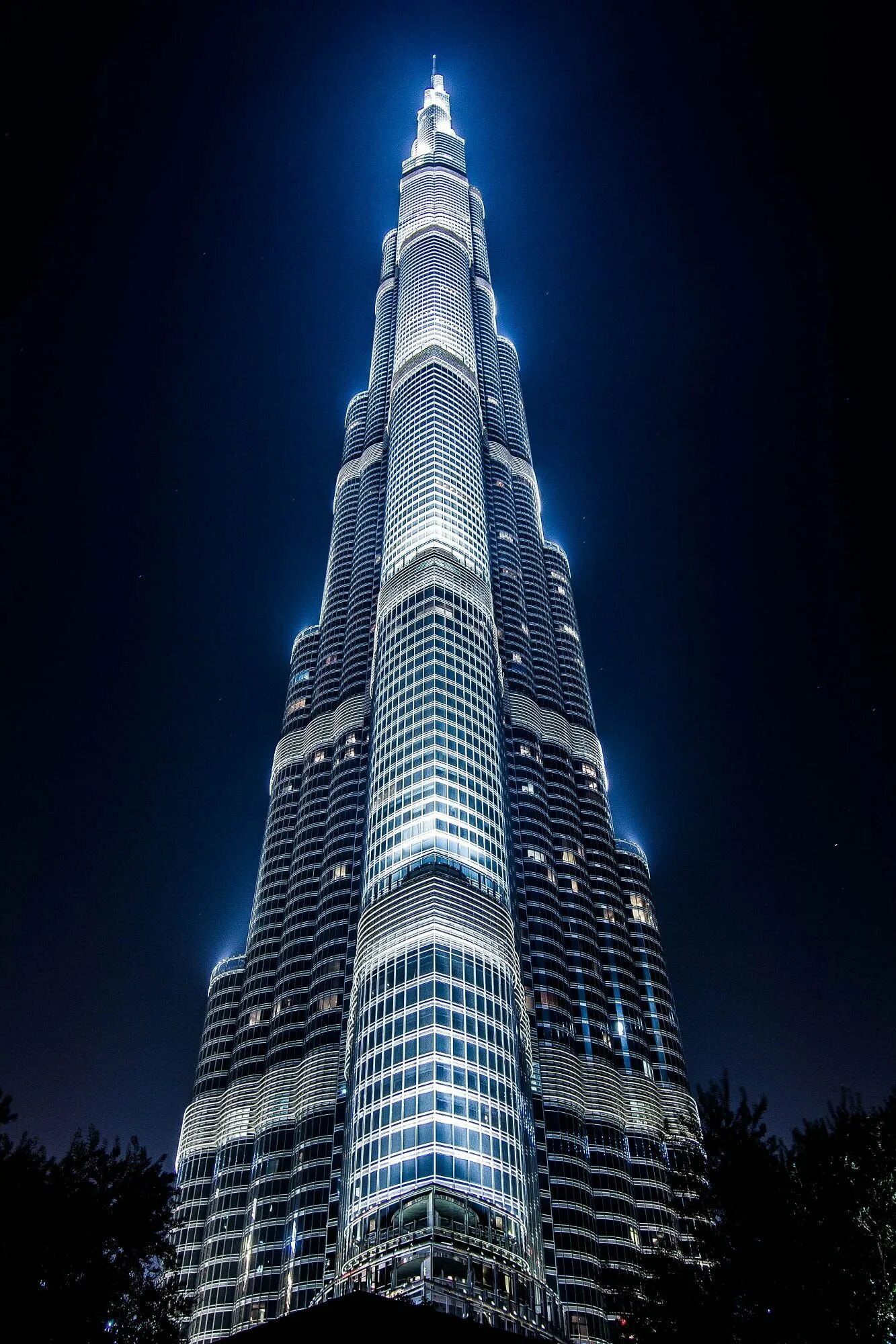 Самое огромное здание. Бурдж-Халифа Дубай. Небоскрёб Бурдж-Халифа в Дубае. Дубай здание Бурдж Халифа. Высокое здание в Дубае Бурдж Халифа.