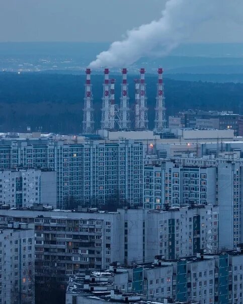 Многоэтажки 2023. Заброшенный жилой комплекс. Сайт новостройки. Многоэтажная застройка. Стройка многоэтажного дома.