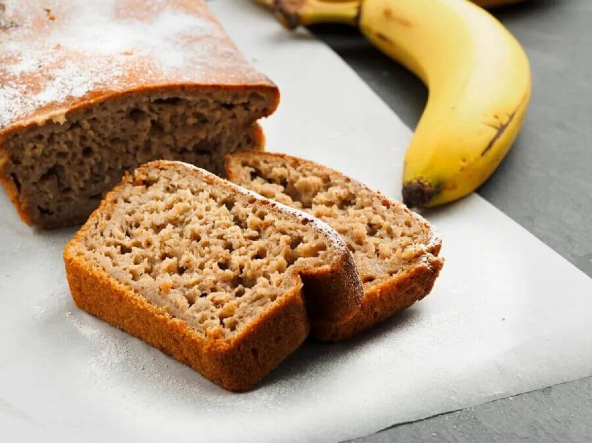 Черный хлеб сахар. Банановый хлеб. Диетический хлеб. Банановый хлеб фото. Банановый хлеб без сахара.