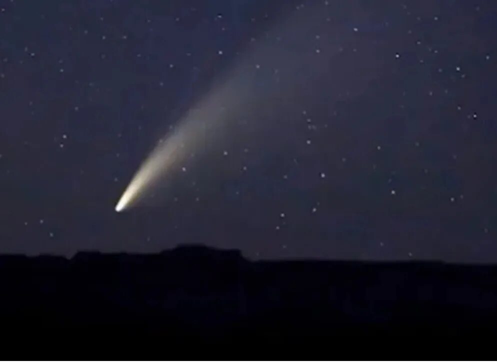 Феникс направлялся к земле. Комета вблизи. Звезды и кометы. Комета вблизи земли. Зеленая Комета.