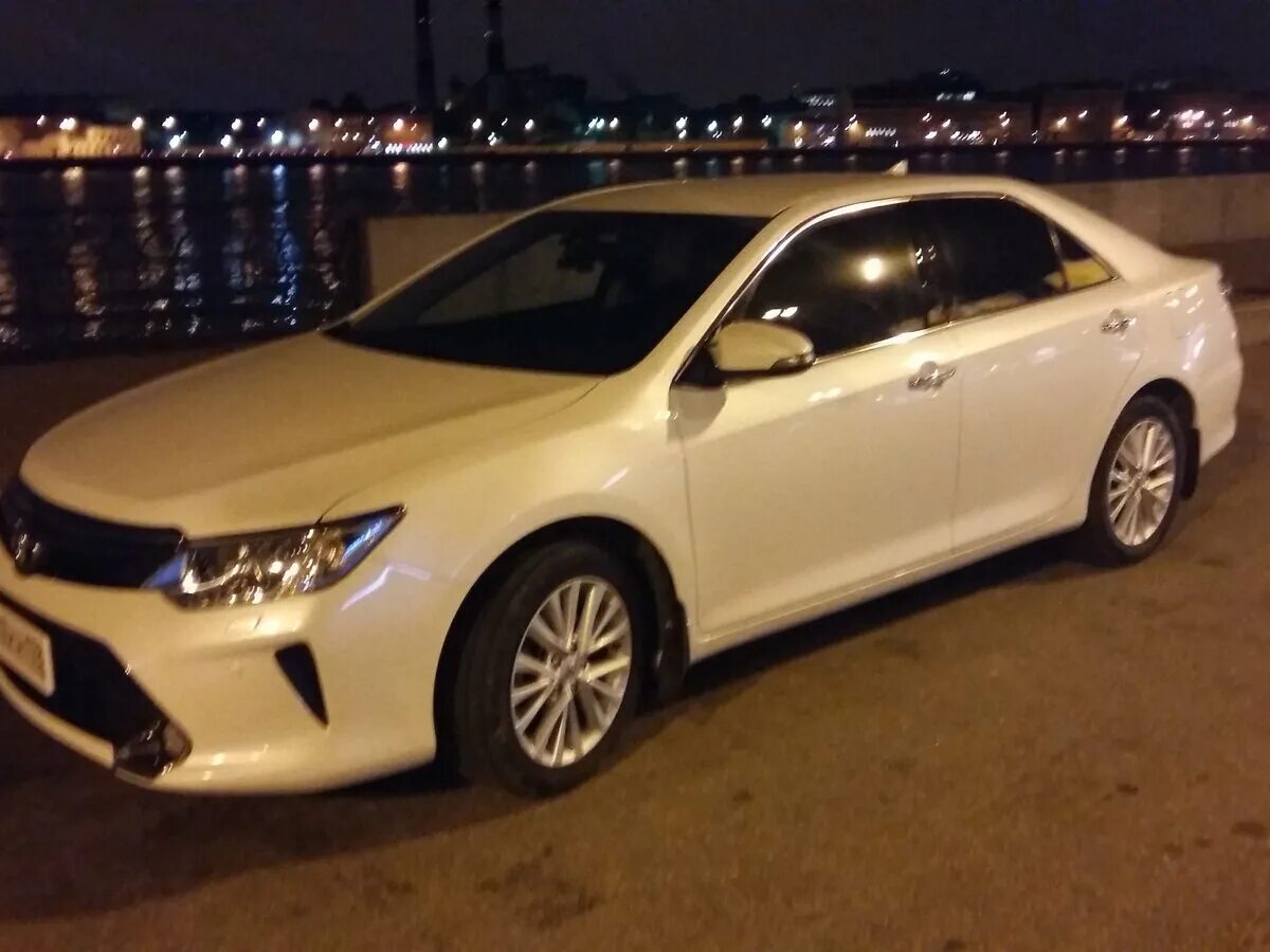 Тойота камри 2017 белый перламутр. Toyota белый перламутр. Тойота камри 55 белый перламутр. Toyota белый перламутр. Тойота камри 70 белая.