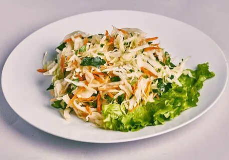 Легкий салат с капустой