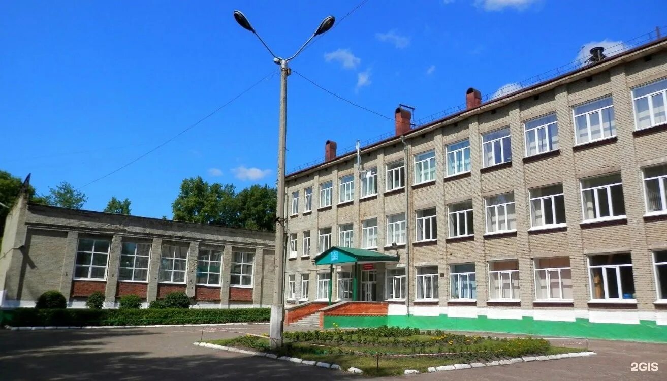 Лицей 1 томск. Школа 1 г томска. Лицей имени пушкина томск. Томск школа имени а с пушкина. Школьные фото.