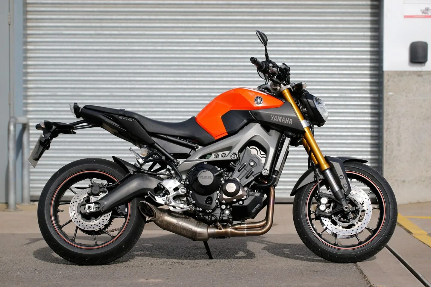 Yamaha mt 09 купить. Yamaha MT 09. Yamaha MT 09 2014. Yamaha MT-09 2017. Yamaha MT 09 2020.