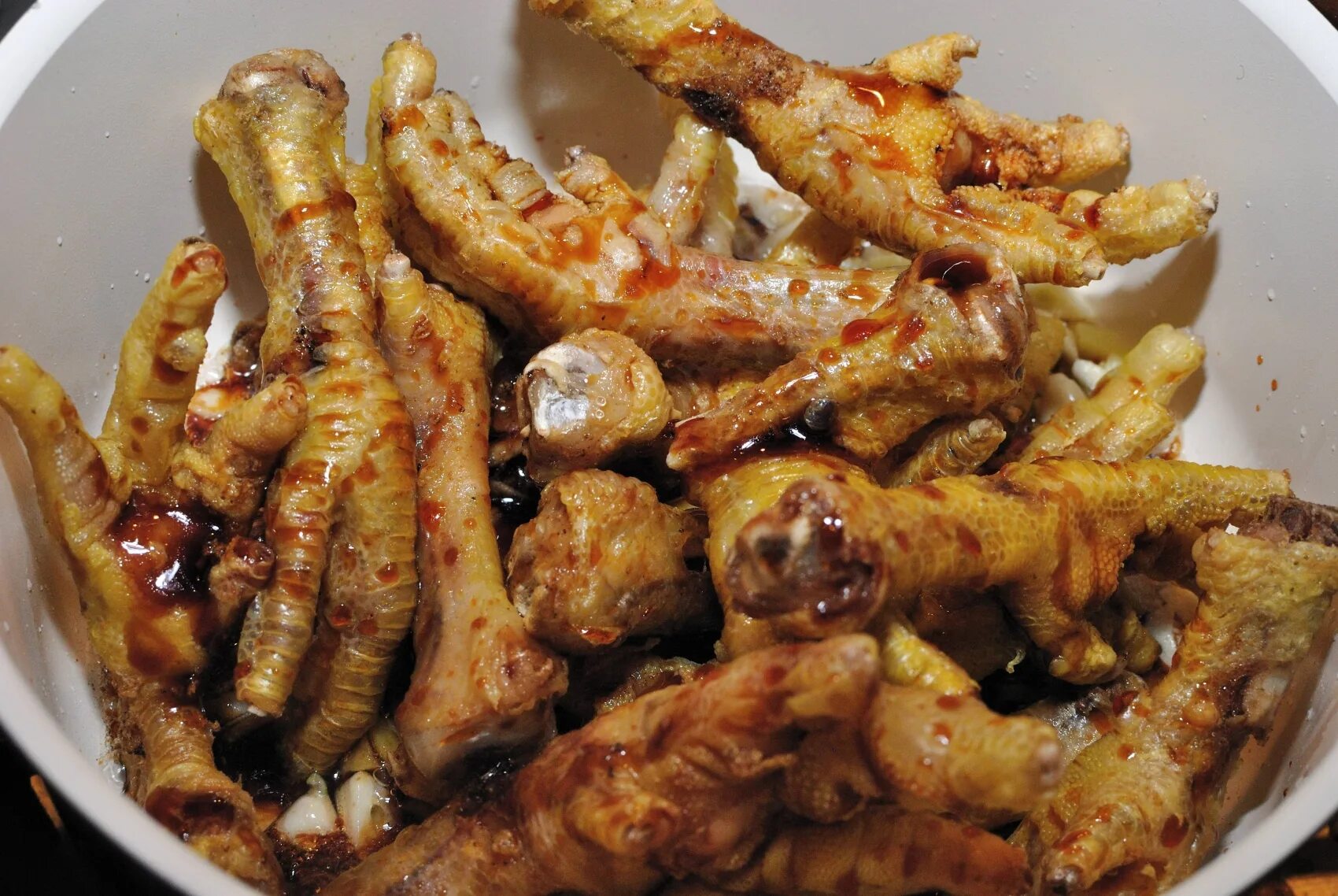 куриные лапки китайский деликатес. вкусные лапки. куриные лапки китайское блюдо. куриные лапки кимчи. куриные лапки блюдо.