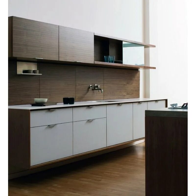 кухонный гарнитур без ножек. кухонный гарнитур без ножек. современные кухонные шкафы. кухня модерн с открытыми полками. кухня невысокие шкафы.