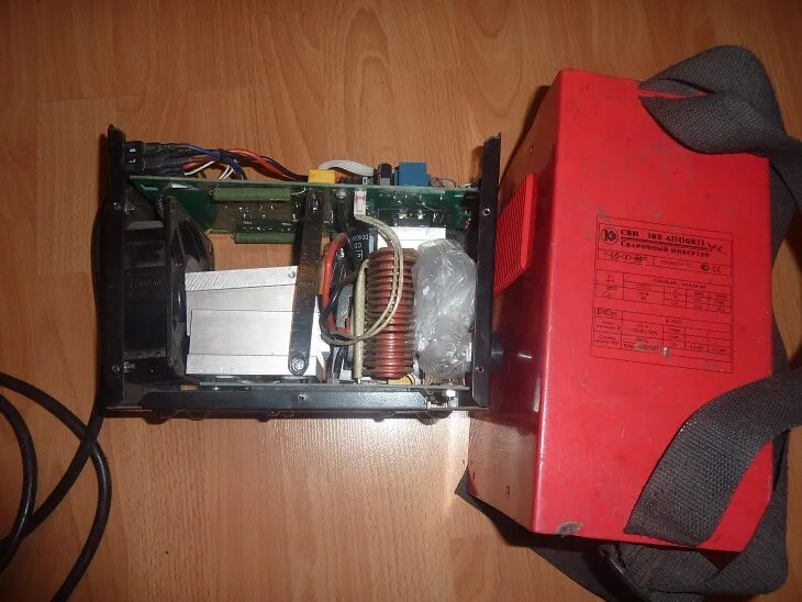 Сварочный аппарат калибр сви 200ап. Инвертор panda switch. Сварочный аппарат калибр сви-185ап. Сварочный аппарат калибр сви. Преобразователь acme ds-1200.