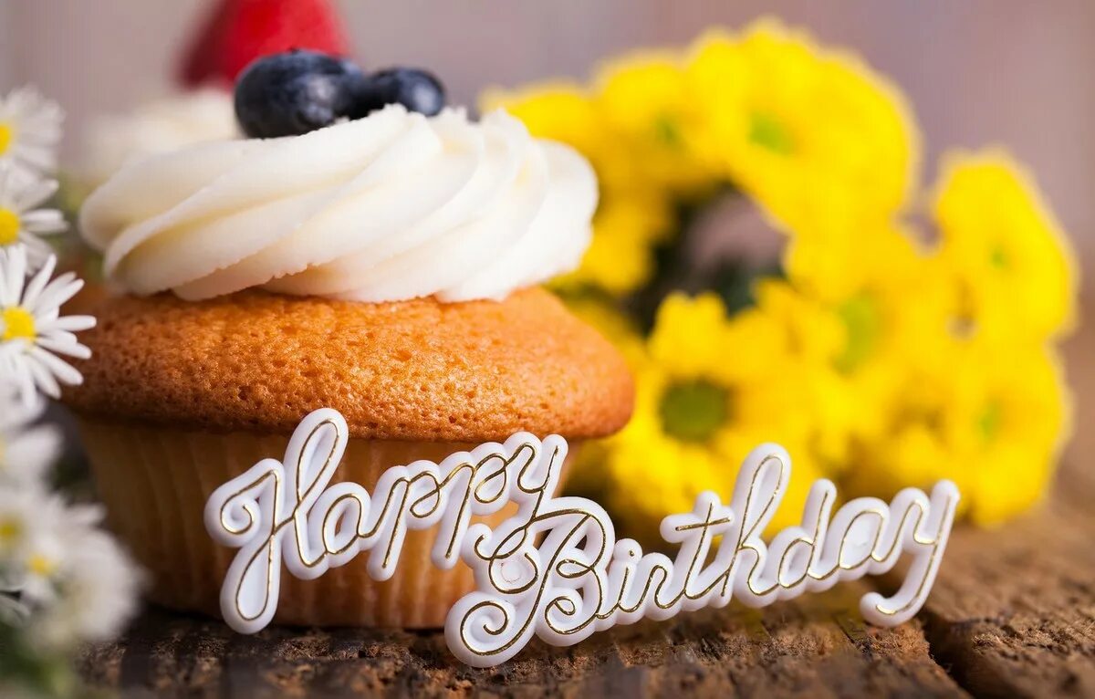 Скачать обои свечи, торт, cake, sweet, decoration, Happy, День Рождения, Birthda