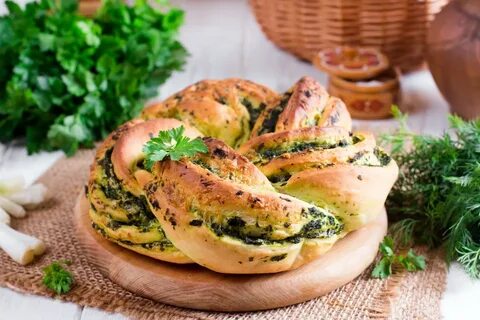 Булочки в духовке с зеленью