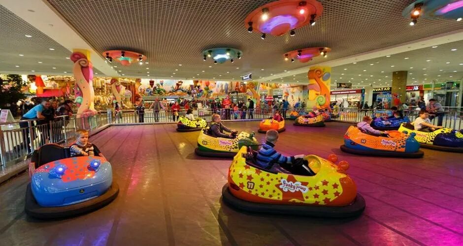 Музей рязанского леденца рязань. Рязань центр города. Фанки таун батуты. Развлечения для детей. Зоомания балашиха.