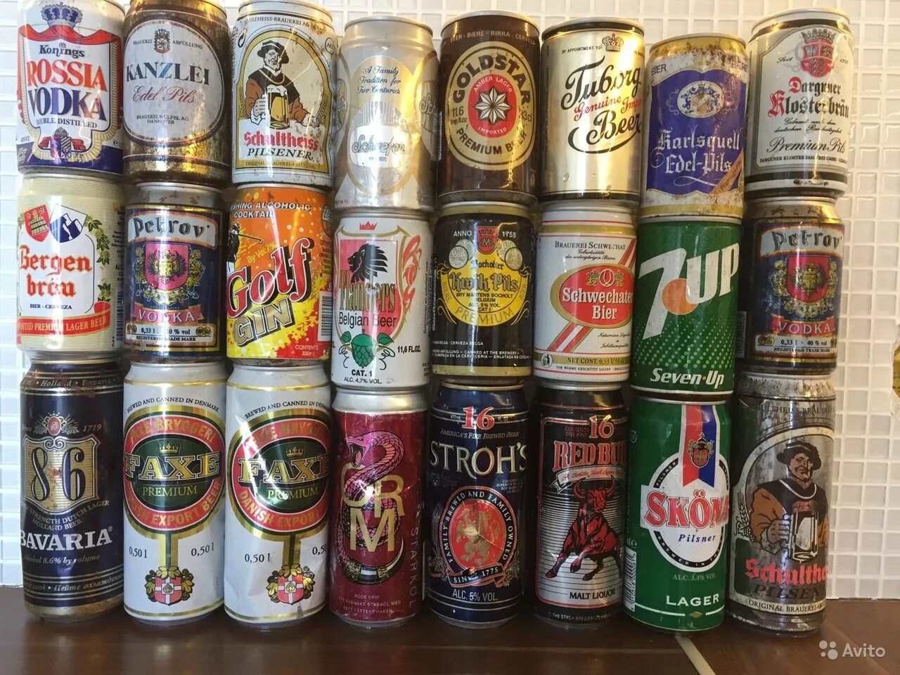 Пиво на х. Пивная баночка 90х годов Славутич. Пиво баночное. Пиво в банках. Коллекция пивных банок.